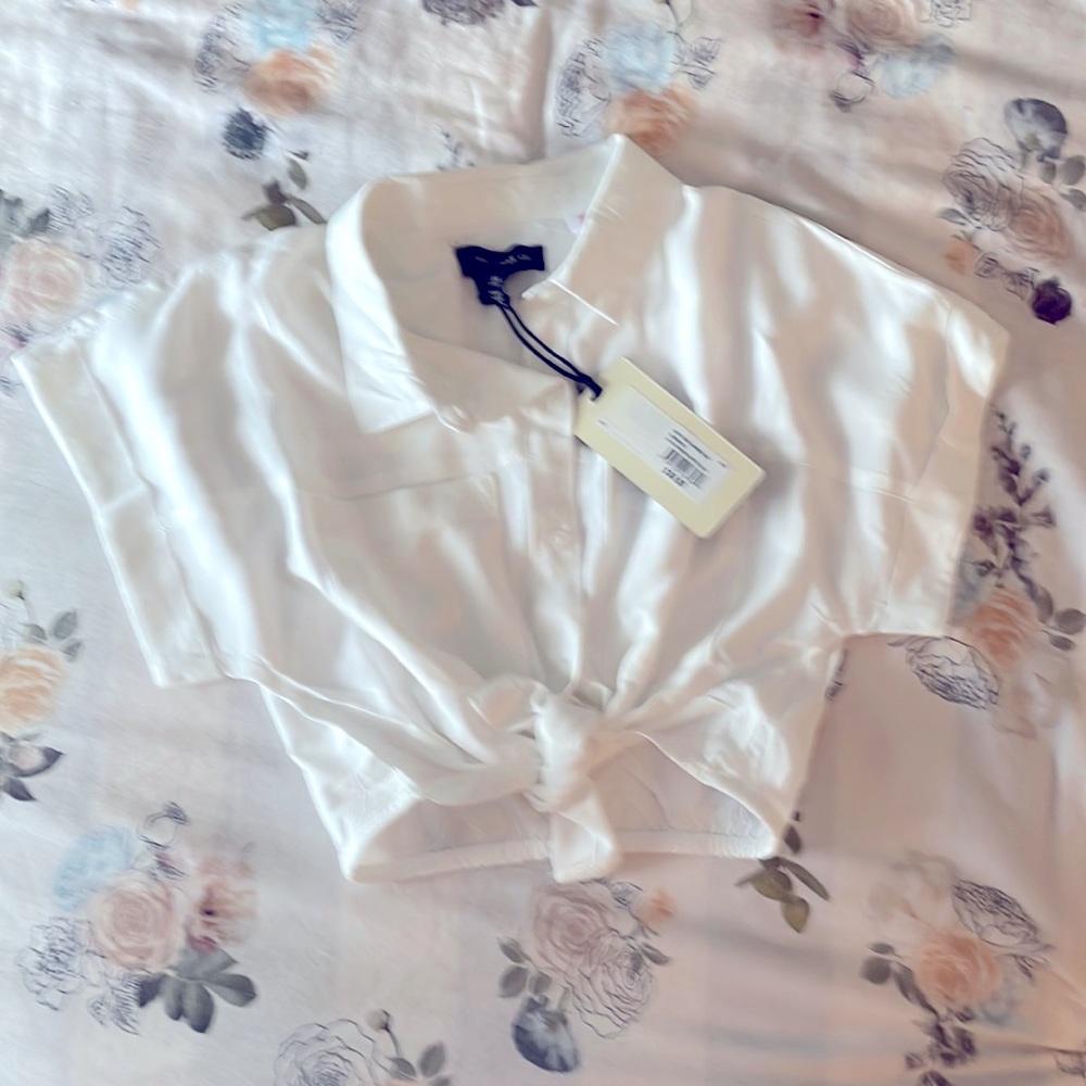 Silver white cropped blouse